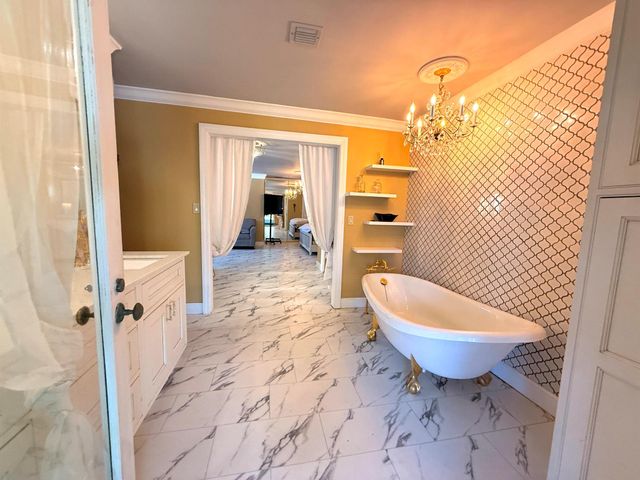 1009 S Indian River Drive, Fort Pierce, FL 34950