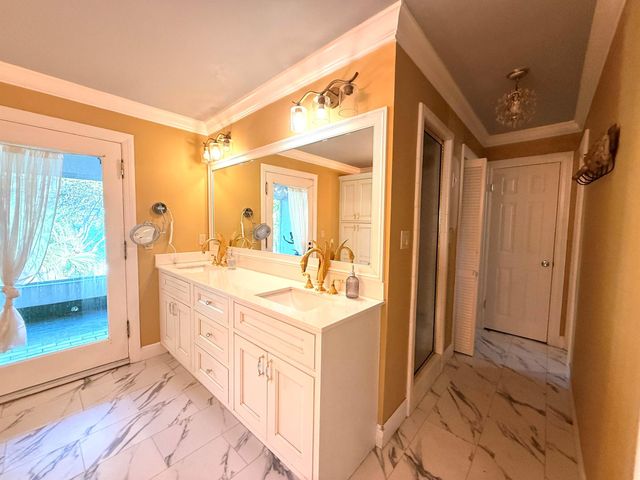 1009 S Indian River Drive, Fort Pierce, FL 34950