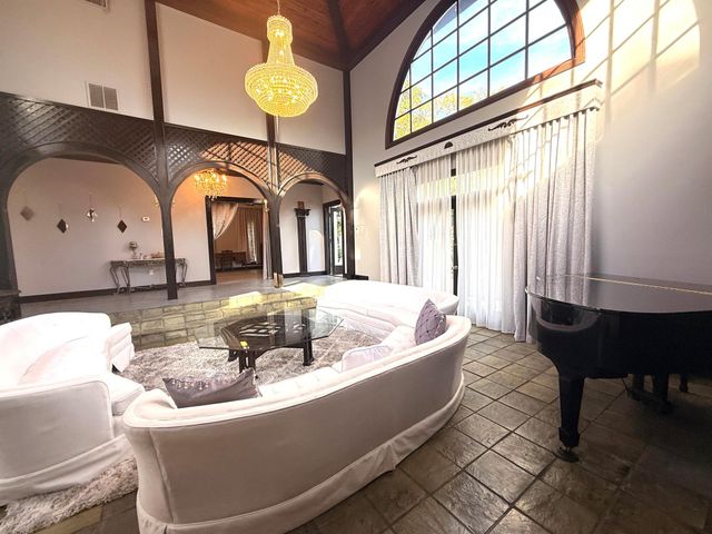 1009 S Indian River Drive, Fort Pierce, FL 34950