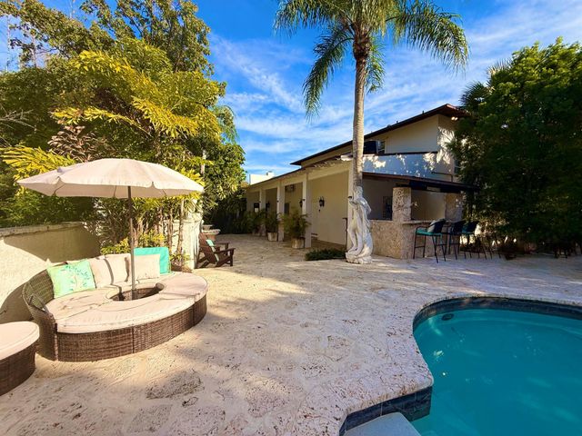 1009 S Indian River Drive, Fort Pierce, FL 34950