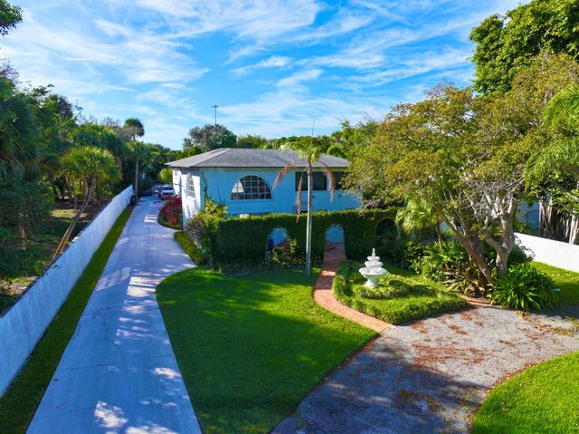 1009 S Indian River Drive, Fort Pierce, FL 34950