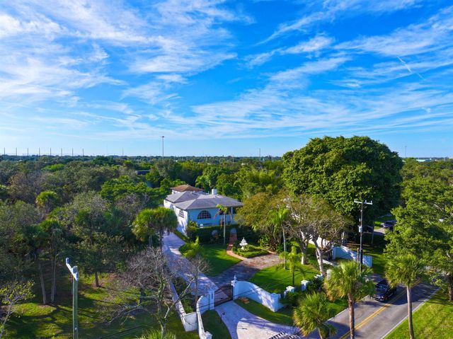 1009 S Indian River Drive, Fort Pierce, FL 34950