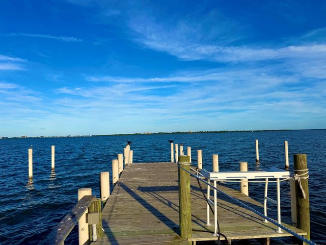 1009 S Indian River Drive, Fort Pierce, FL 34950