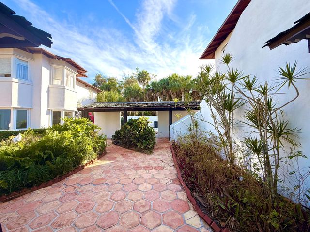 1009 S Indian River Drive, Fort Pierce, FL 34950