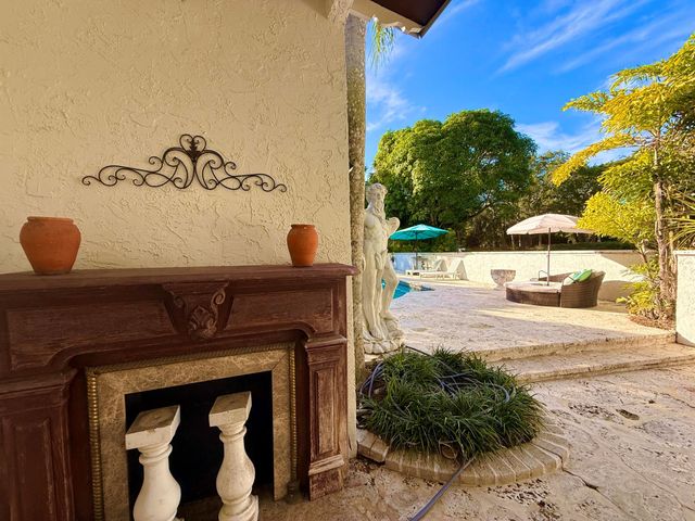 1009 S Indian River Drive, Fort Pierce, FL 34950