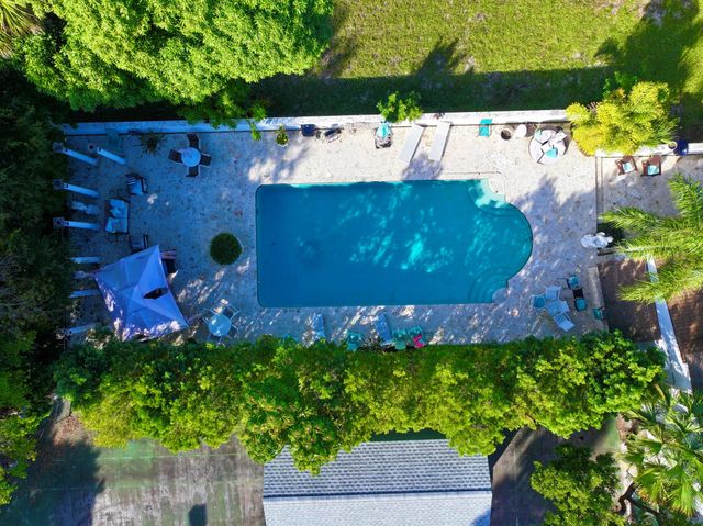 1009 S Indian River Drive, Fort Pierce, FL 34950