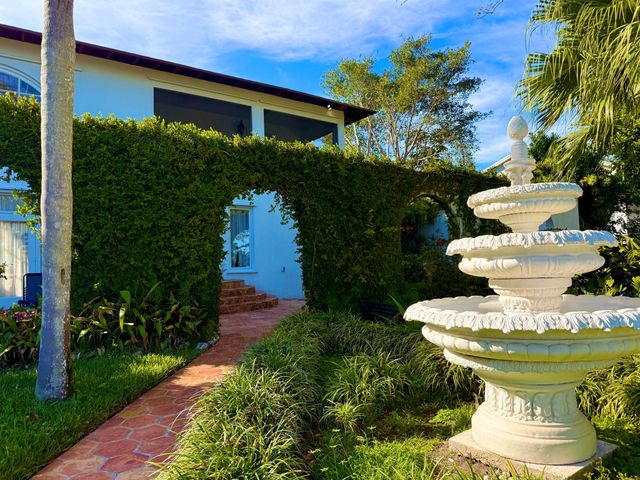 1009 S Indian River Drive, Fort Pierce, FL 34950