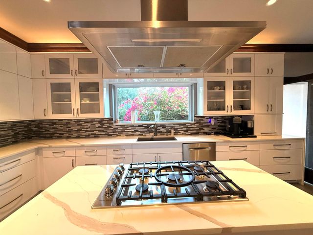 1009 S Indian River Drive, Fort Pierce, FL 34950