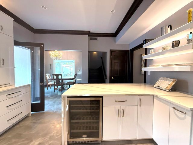 1009 S Indian River Drive, Fort Pierce, FL 34950