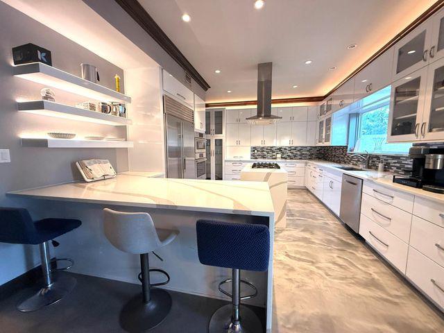 1009 S Indian River Drive, Fort Pierce, FL 34950