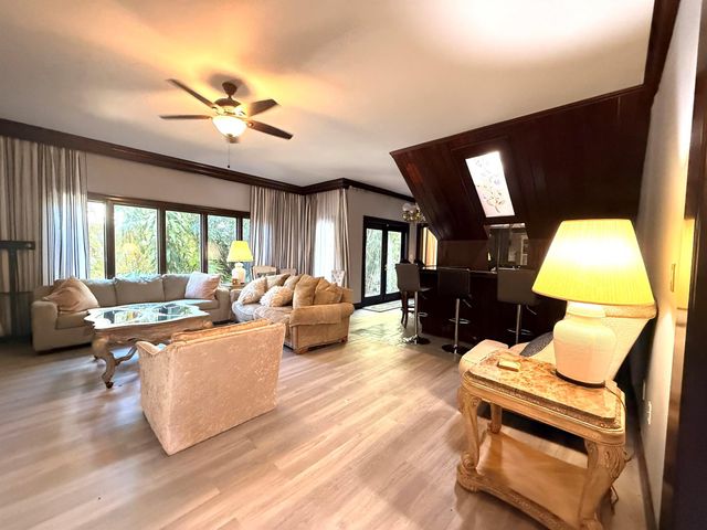 1009 S Indian River Drive, Fort Pierce, FL 34950