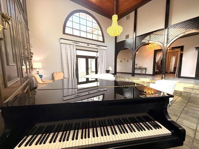 1009 S Indian River Drive, Fort Pierce, FL 34950