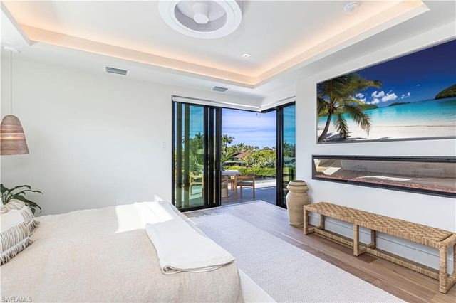 1100 Sandpiper ST, Naples, FL 34102