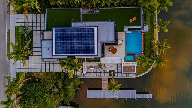 1100 Sandpiper ST, Naples, FL 34102