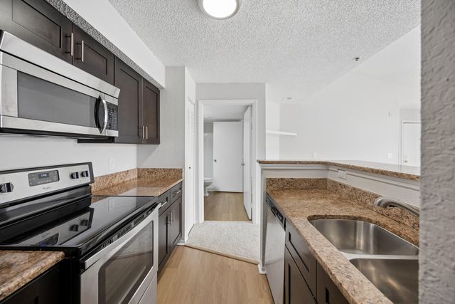 2213 Grand Cayman Court 1135, Kissimmee, FL 34741