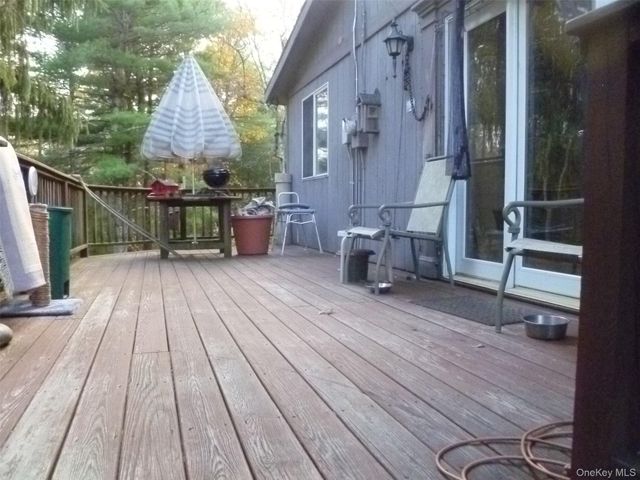 624 Huckleberry Turnpike, Marlboro, NY 12542