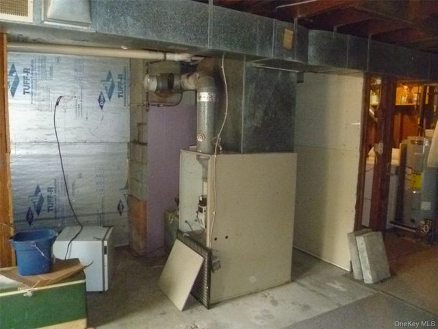 624 Huckleberry Turnpike, Marlboro, NY 12542