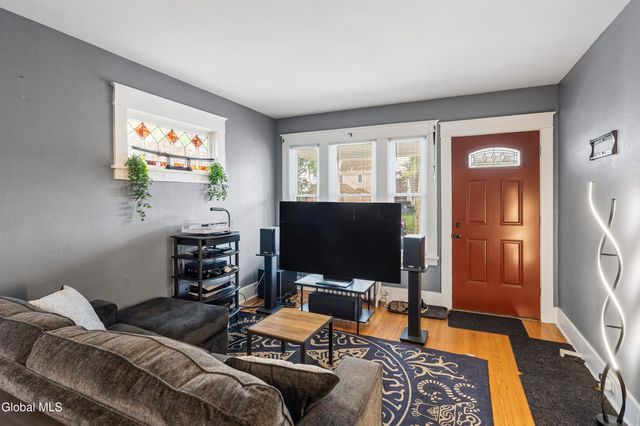 106 Lark Street, Scotia, NY 12302