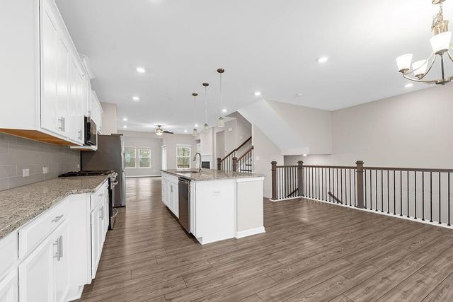 2247 Pink Hawthorn Dr, Buford, GA 30518