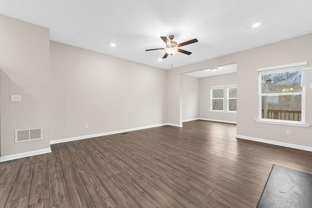 2247 Pink Hawthorn Dr, Buford, GA 30518