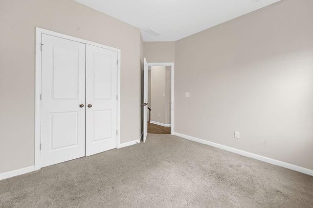 2247 Pink Hawthorn Dr, Buford, GA 30518