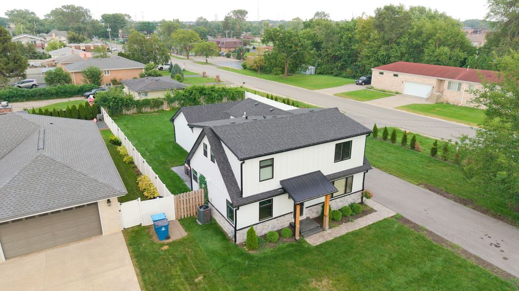 9859 S 81st Avenue, Palos Hills, IL 60465 — photo 2
