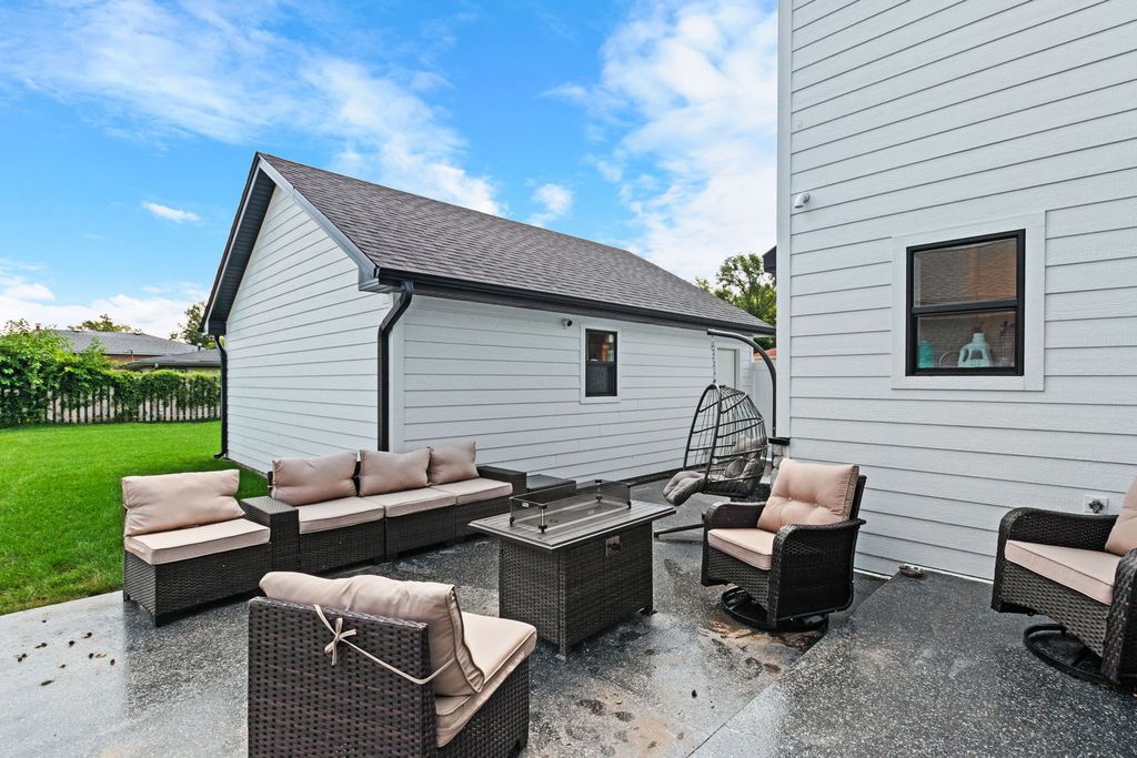 9859 S 81st Avenue, Palos Hills, IL 60465 — photo 5