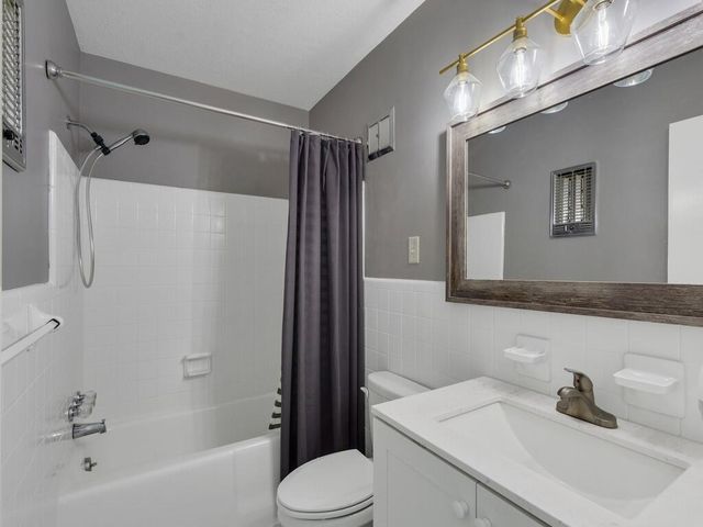 2333 Indian River Boulevard 502, Vero Beach, FL 32960