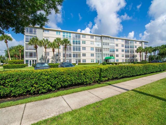 2333 Indian River Boulevard 502, Vero Beach, FL 32960
