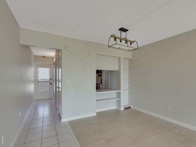 2333 Indian River Boulevard 502, Vero Beach, FL 32960