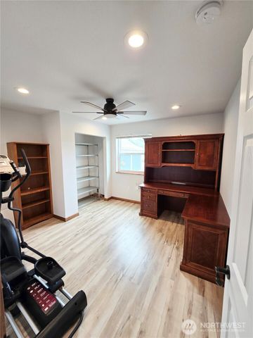 16674 State Route 9, Mount Vernon, WA 98274