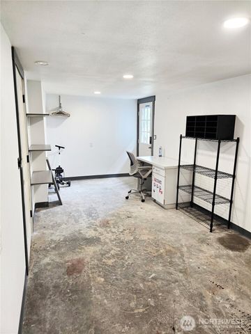 16674 State Route 9, Mount Vernon, WA 98274