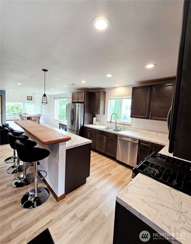 16674 State Route 9, Mount Vernon, WA 98274