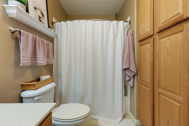 6900 E Riverside DR 12, Austin, TX 78741