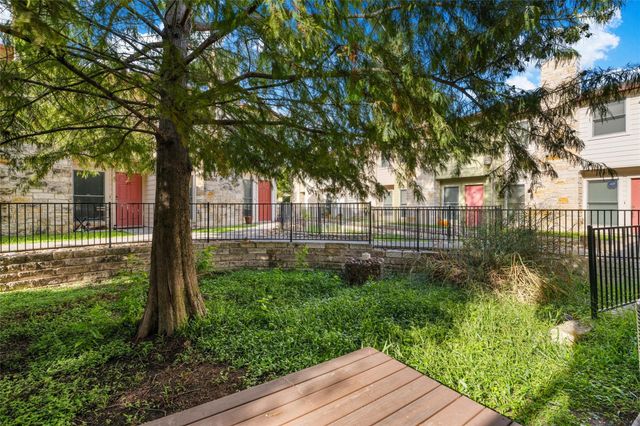 6900 E Riverside DR 12, Austin, TX 78741