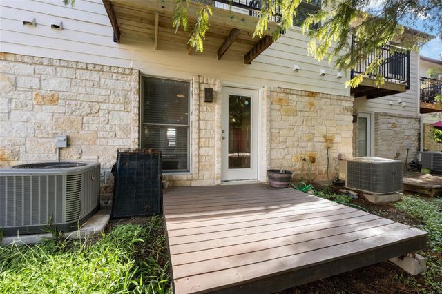 6900 E Riverside DR 12, Austin, TX 78741