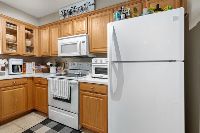 6900 E Riverside DR 12, Austin, TX 78741