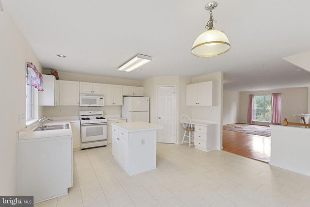 2209 BEAR VALLEY TER, Silver Spring, MD 20906