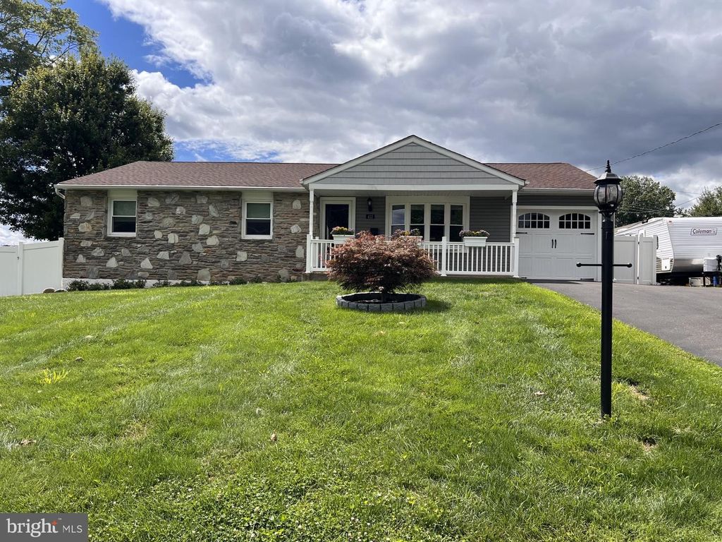412 HANCOCK RD, WARMINSTER, PA 18974 — photo 2