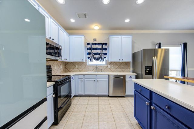 13719 Mutiny Lane, Galveston, TX 77554