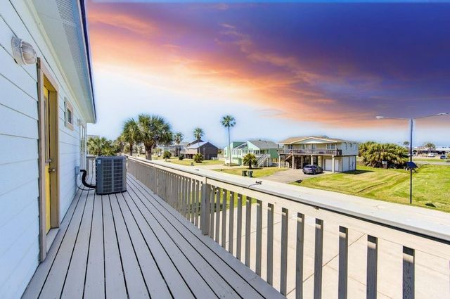 13719 Mutiny Lane, Galveston, TX 77554