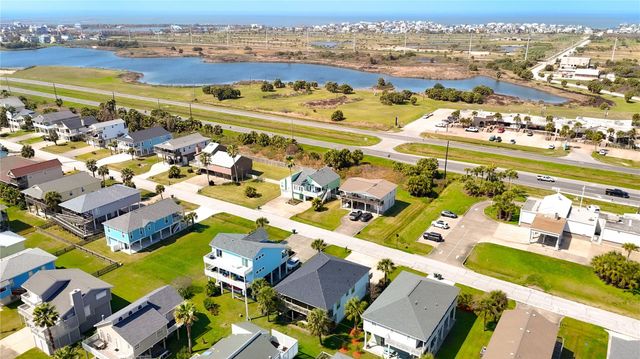 13719 Mutiny Lane, Galveston, TX 77554