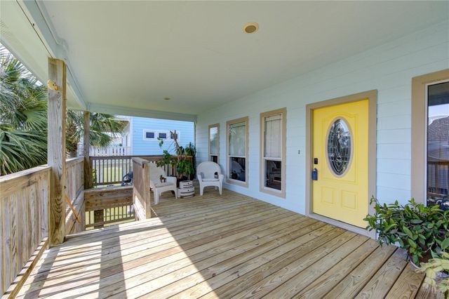 13719 Mutiny Lane, Galveston, TX 77554