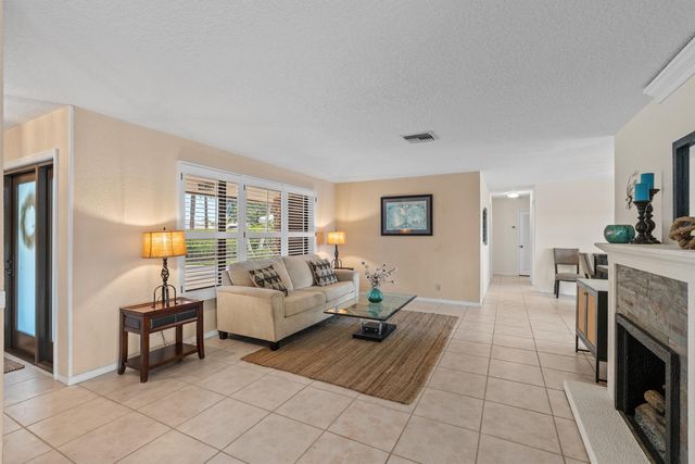 1223 SW Pepperridge Terrace, Boca Raton, FL 33486