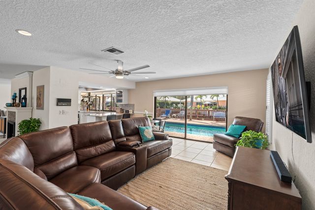 1223 SW Pepperridge Terrace, Boca Raton, FL 33486