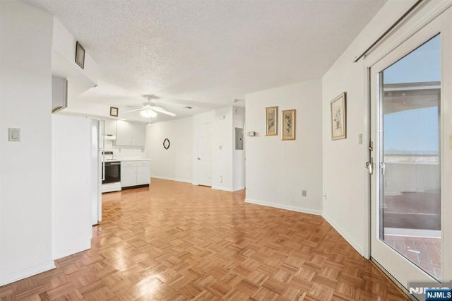 41-51 Wilson Avenue 5 K, Newark, NJ 07105