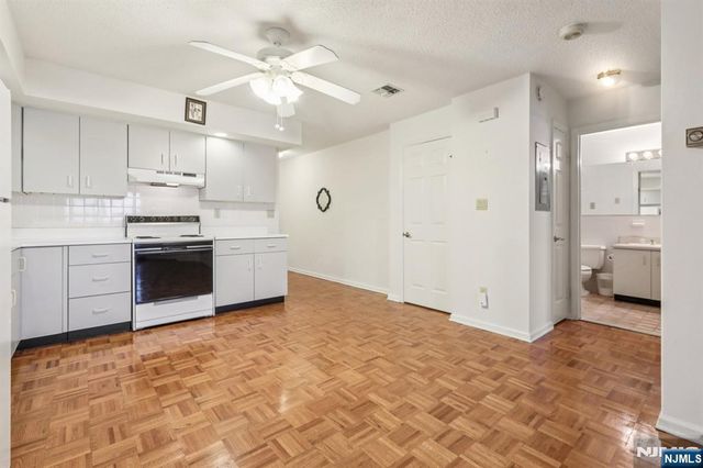 41-51 Wilson Avenue 5 K, Newark, NJ 07105