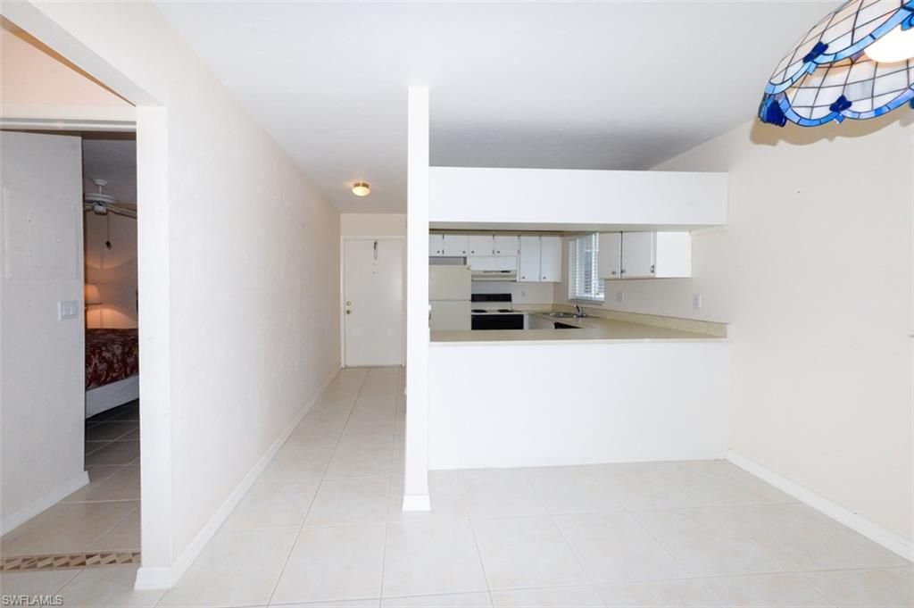 8141 Country RD 203, FORT MYERS, FL 33919 — photo 5