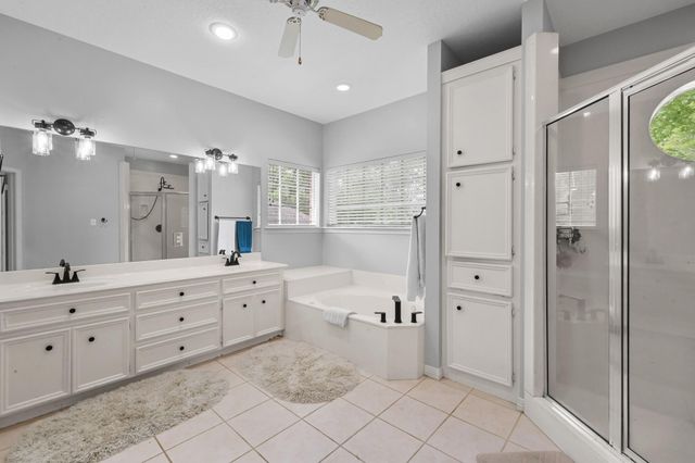 113 Inverness Drive, Montgomery, TX 77356