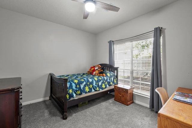 113 Inverness Drive, Montgomery, TX 77356